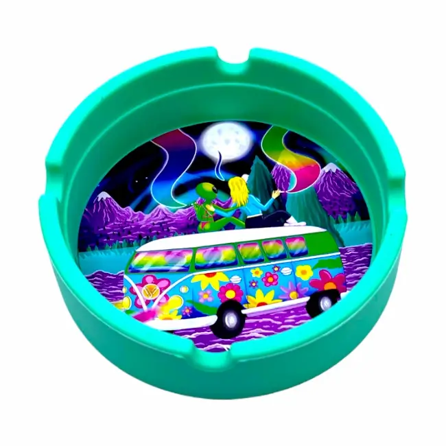 V SYNDICATE BLAZIN ASHTRAYS - GALS BESTFRIEND